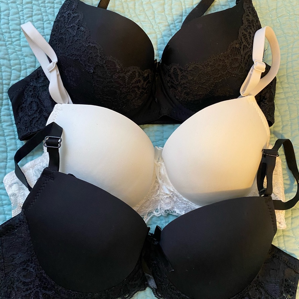 Set of 3 bras 34B